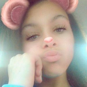 Meet your Posher, Jayline